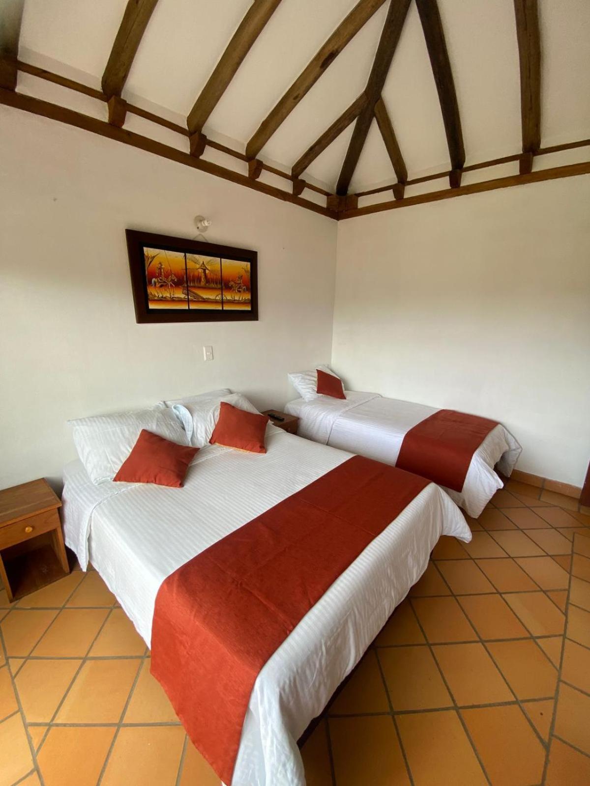 Anita Hotel *