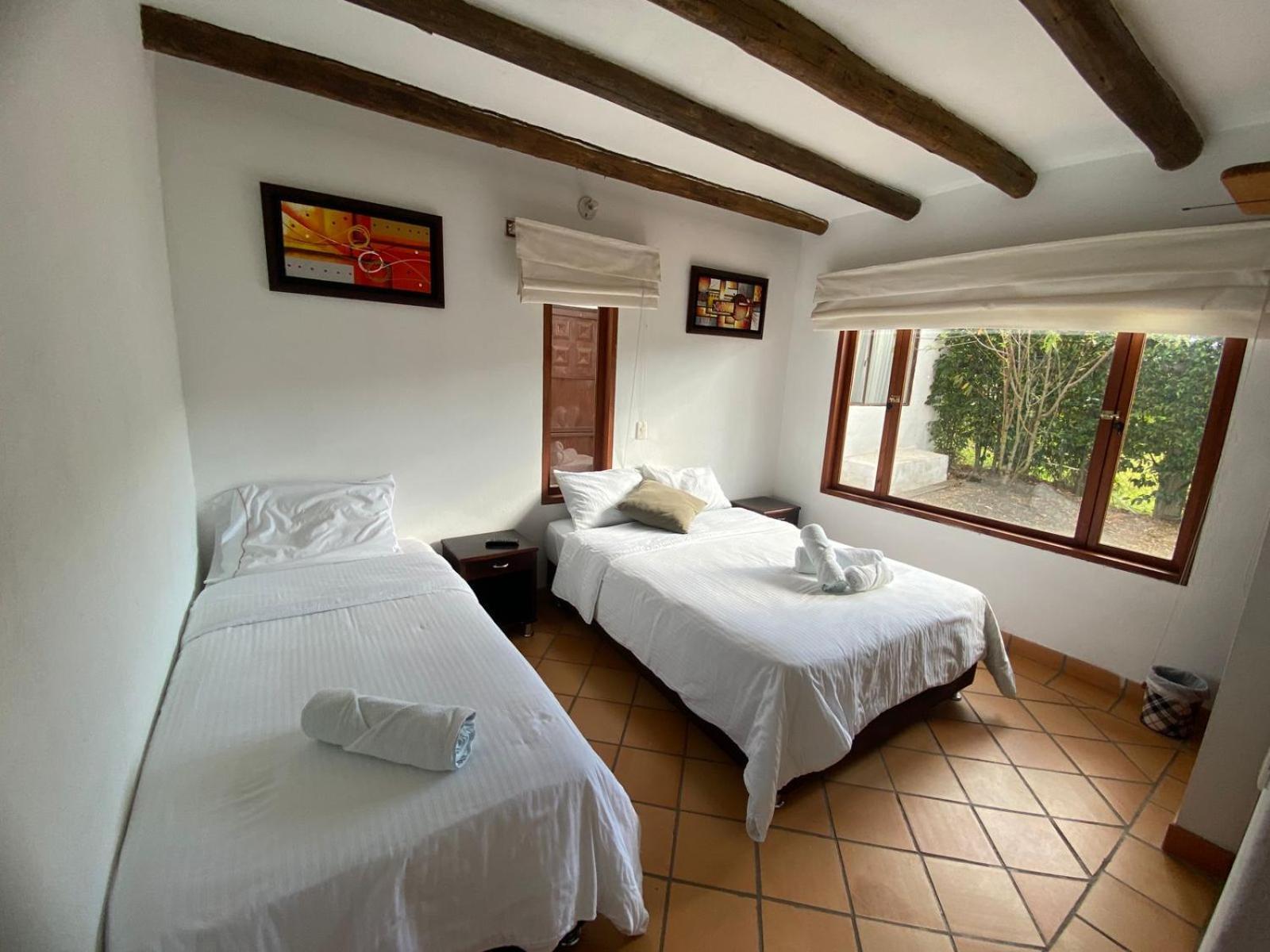 Anita Hotel *